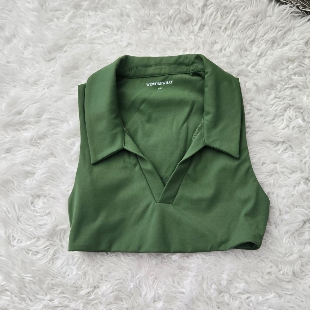 WEWOREWHAT Cropped Polo Bra. Green. Size Medium. New without tags.